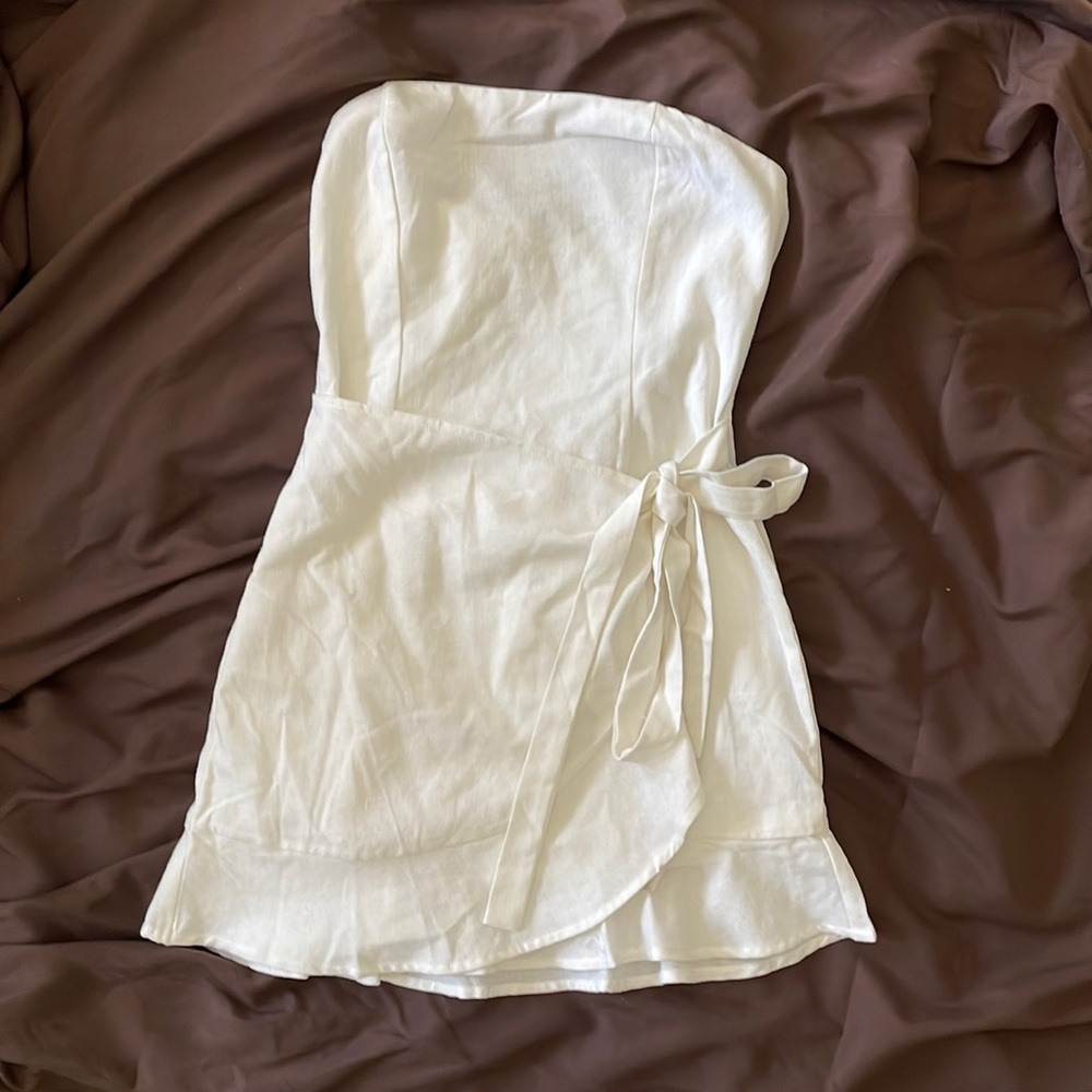 Princess Polly white strapless wrap dress🤍🤍